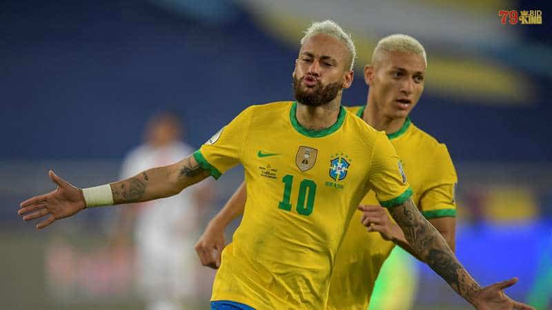 Neymar trở thành ngôi sao của Brazil